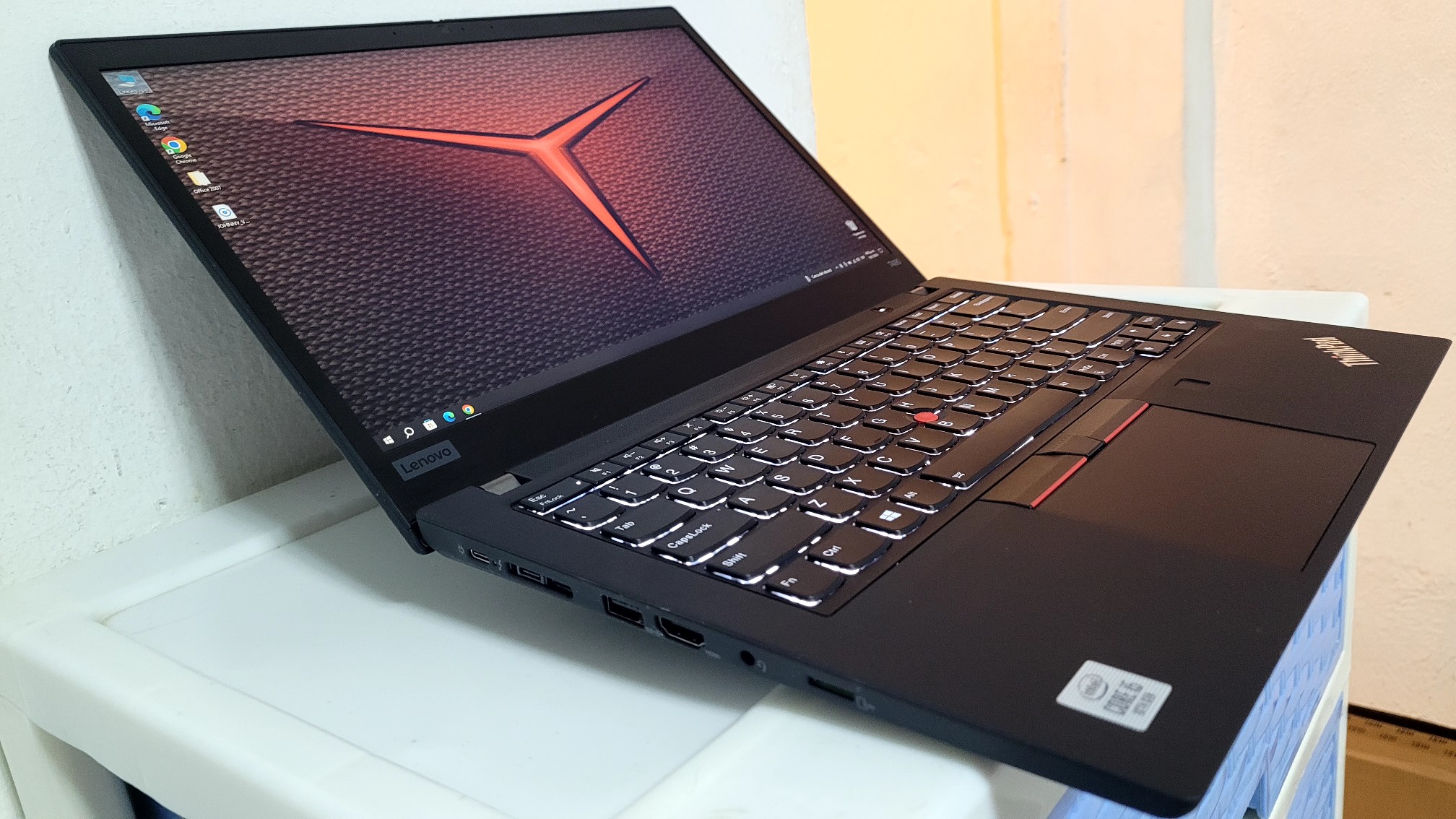 Laptop lenovo T580 17 Pulg Core i5 8va Gen Ram 16gb ddr4 Video 8gb Full