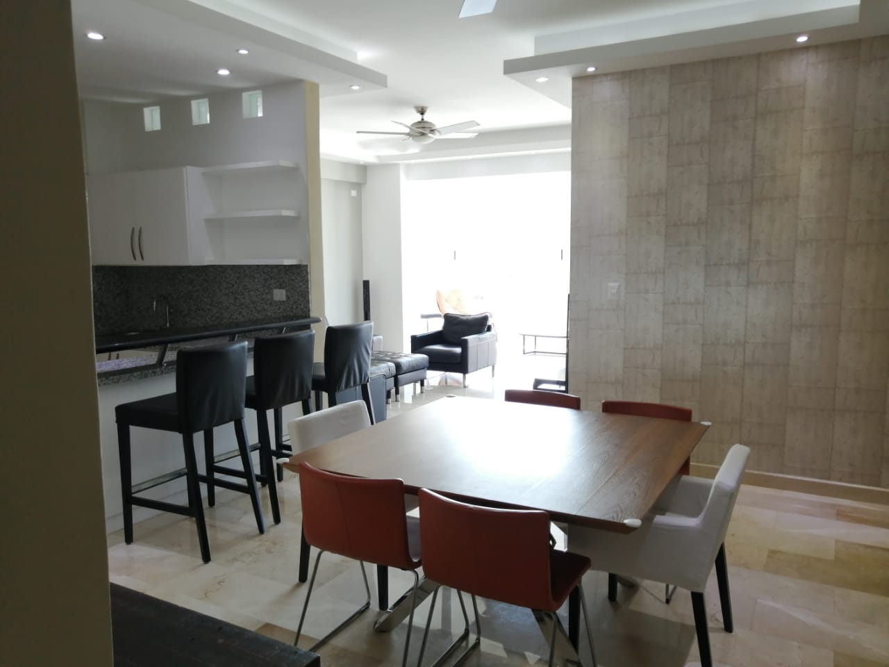 Apartamento en venta 1 Habitación en Miraflores, cerca de la Universidad Unibe