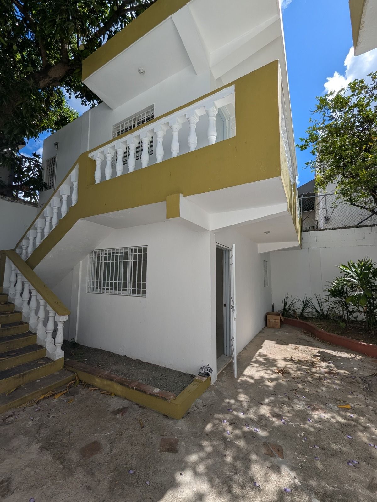 LOCAL COMERCIAL PARA ALQUILER GAZCUE en República Dominicana
